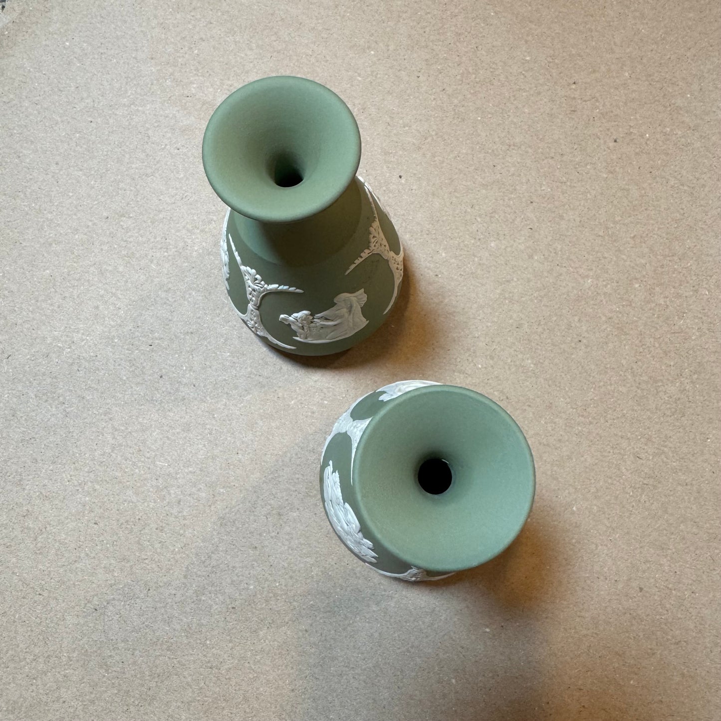 Live 06/15 sage green bud vases pair Wedgwood