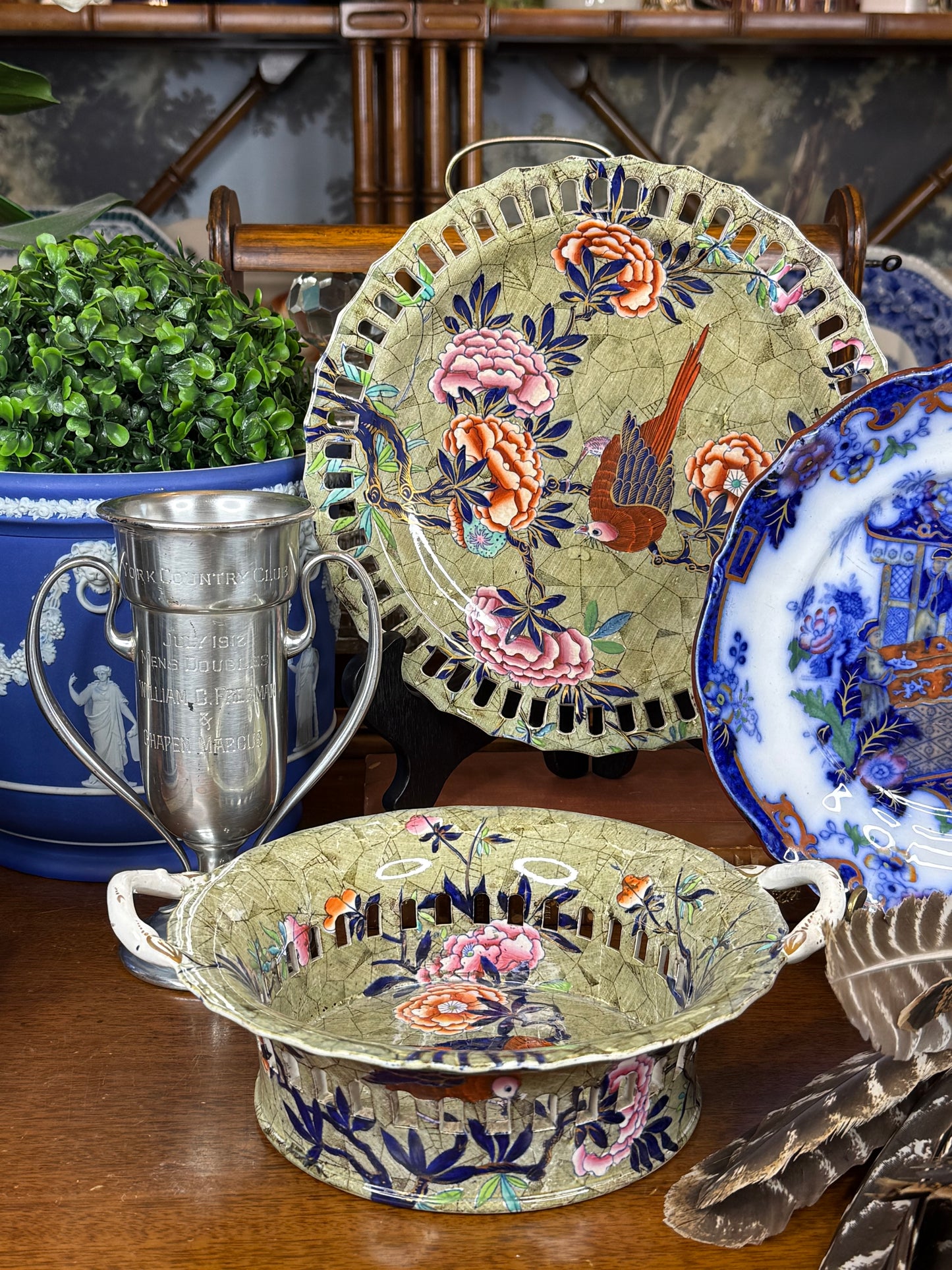 Spode “Tumbledown Dick” Chestnut Basket & Stand | Polychrome Chinoiserie | c.1820 | 9.5” D | #DA4592