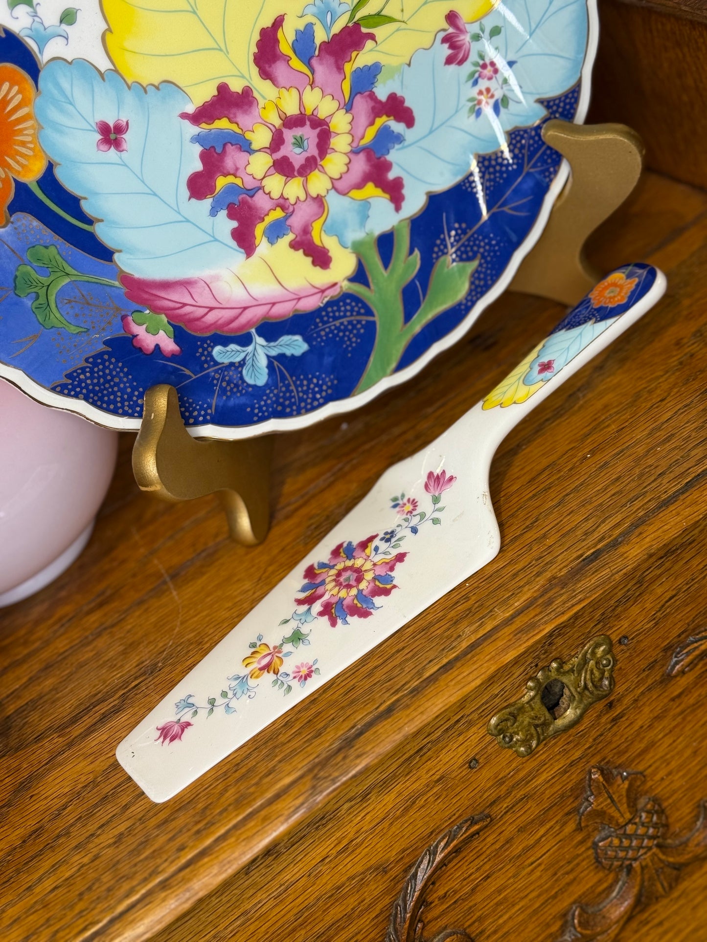 Smithsonian Tobacco Leaf Porcelain 10.5”D Plate & Server | Museum Collection Reproduction, Made in Japan