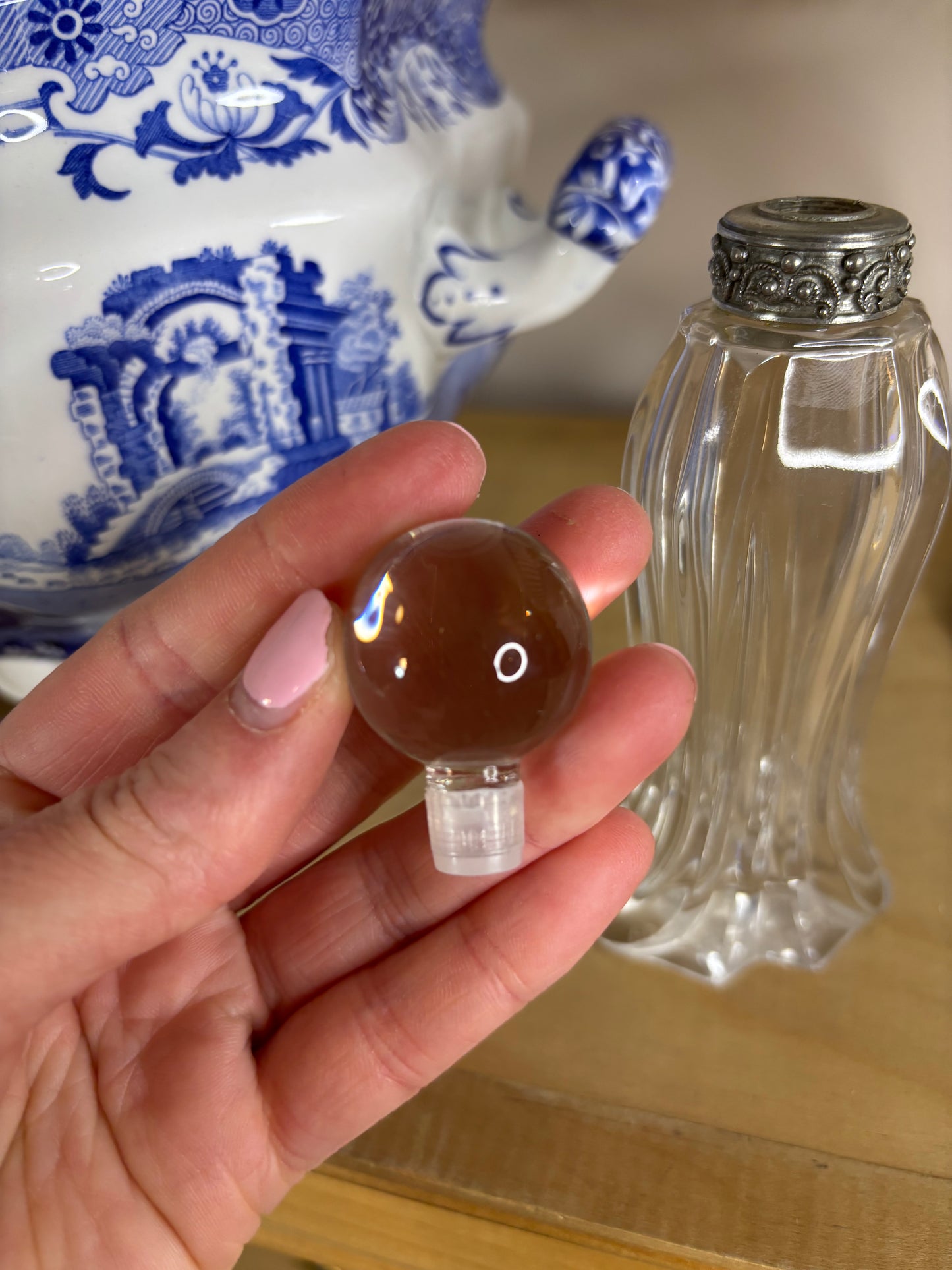 Gorgeous French Royal Opera perfume bottle!