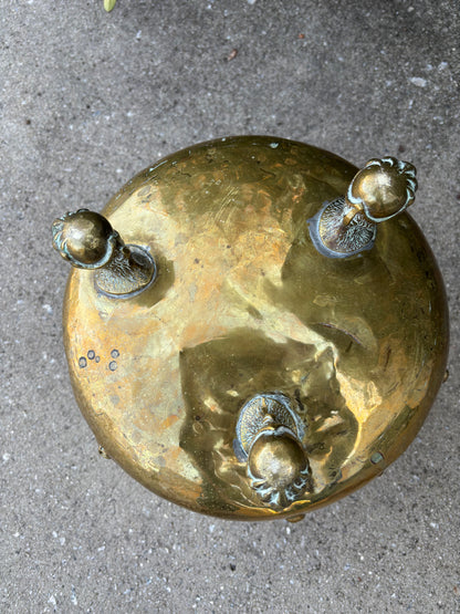 Beautiful large brass planter with grape vine motif, Lion handles, and claw feet! As is!