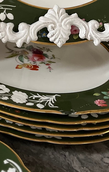 🔥ON AUCTION🔥Exceptional Set of 12 Copeland Spode Green Ground & Raised Enamel Dinner Plates – Gilman Collamore NYC - Stamped Circa 1908-