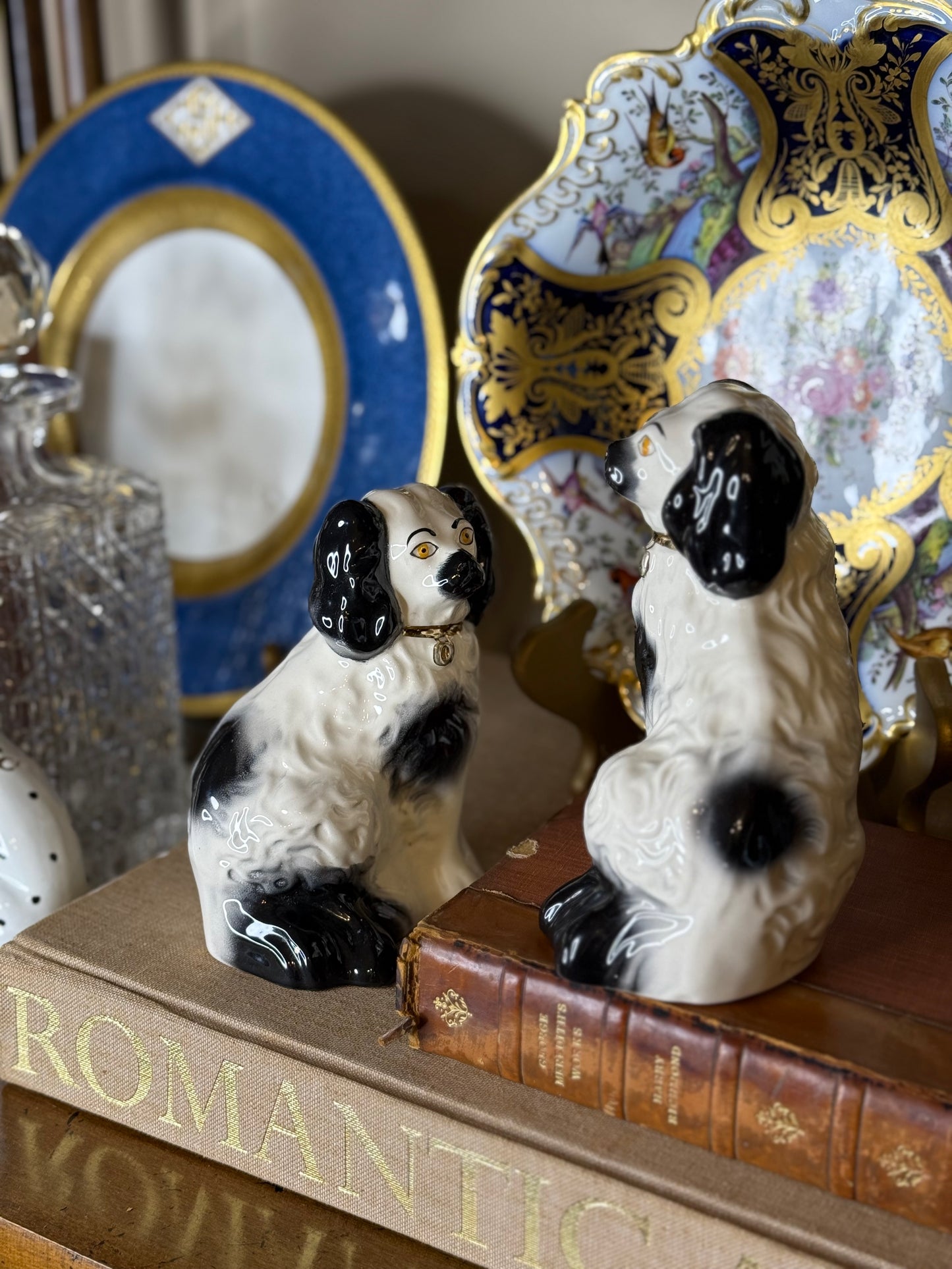 Vintage Beswick England Black & White Spaniel Figurines, 5” Tall: Pristine!