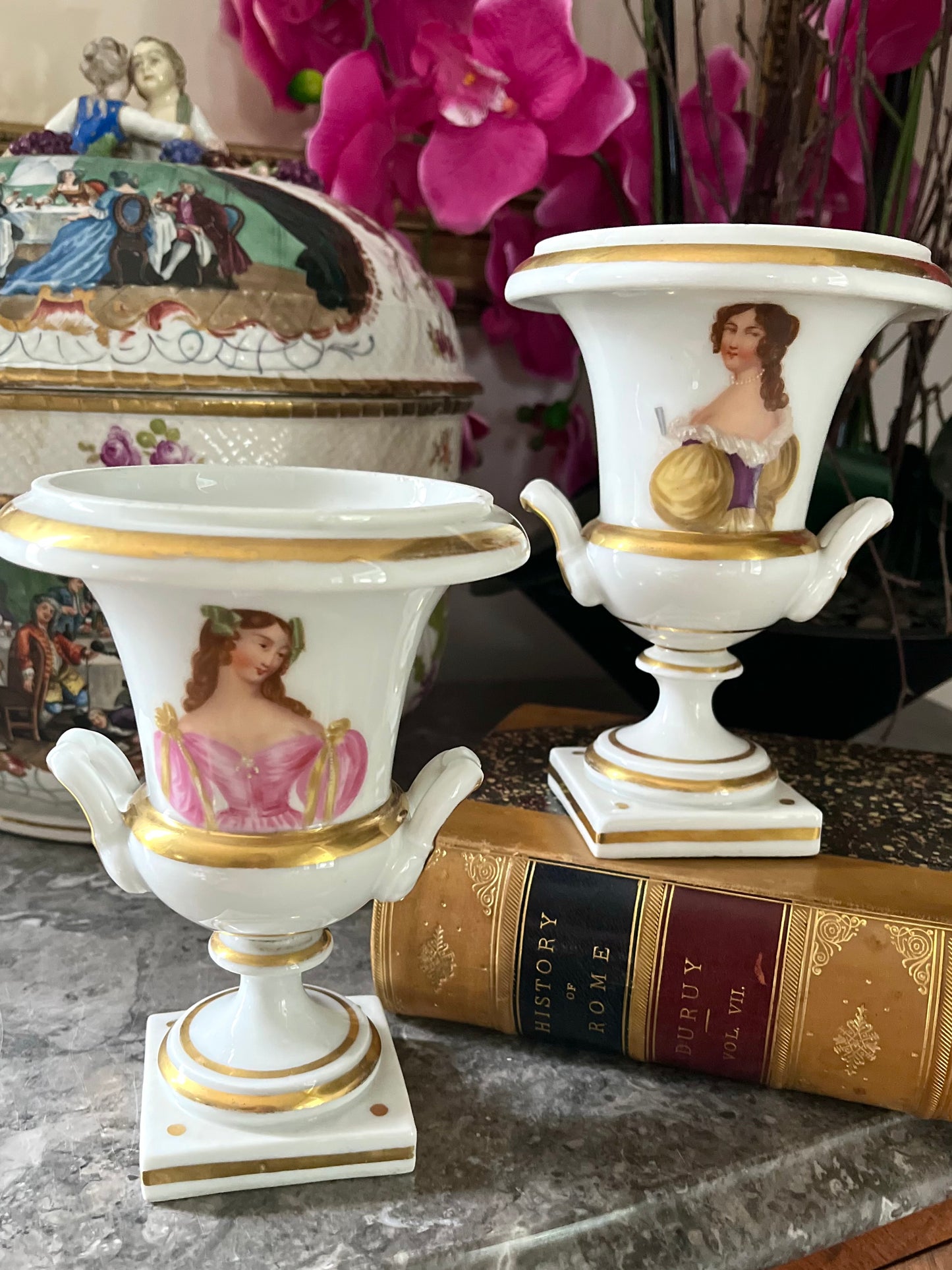 Live 06/22 Pair of Old Paris Hand-Painted Portrait Urns | 19th Century 2 Sided Decoration