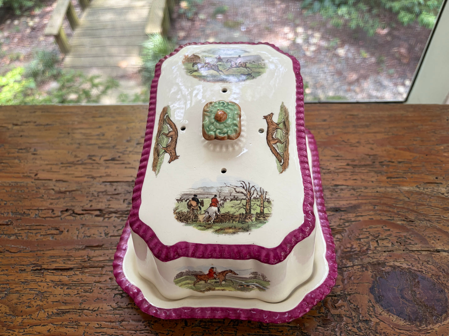 Stunning antique Copeland Spode hunting scene cheese dome!