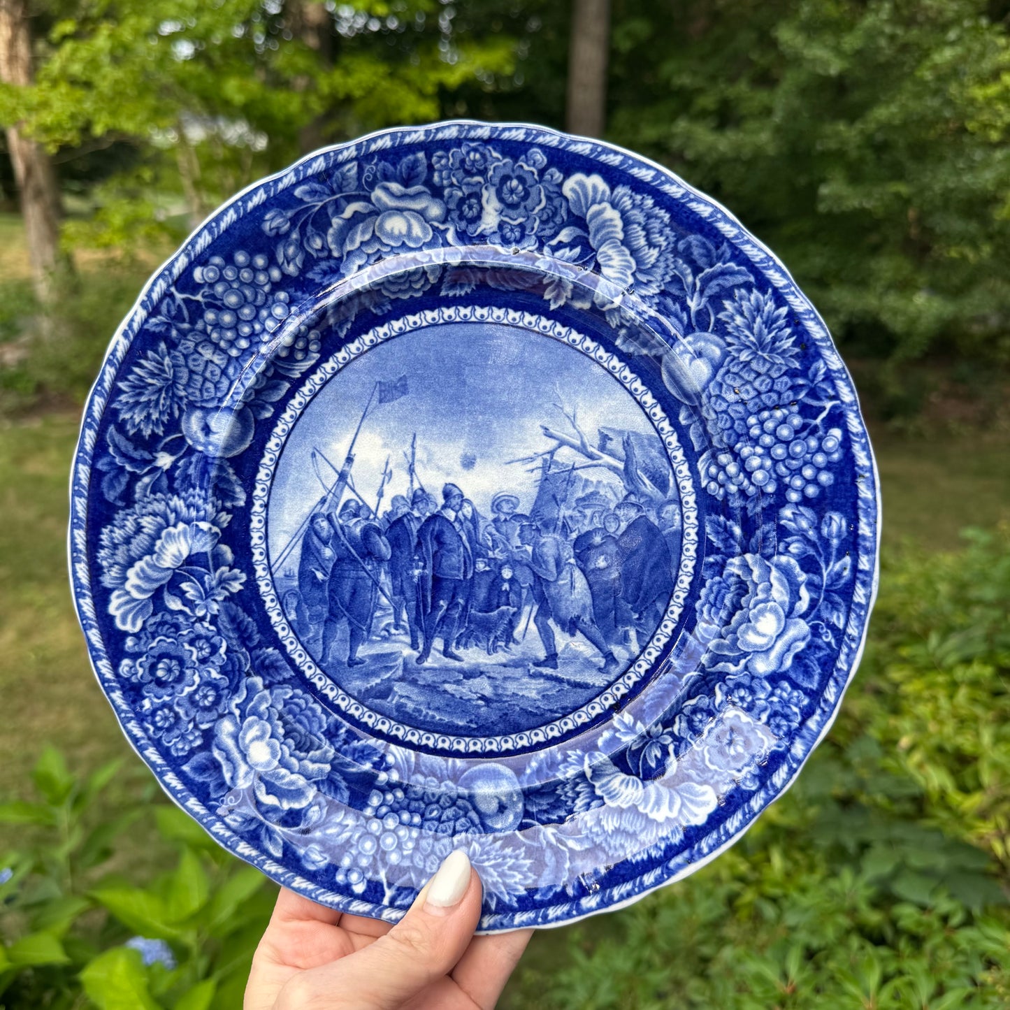Live 09/01 Vintage blue and white transferware collector plate featuring the "Landing of the Pilgrims" design.