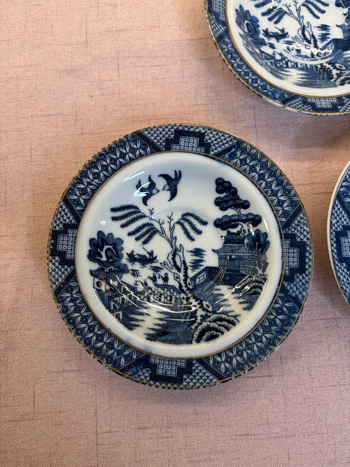 Beautiful French Blue Willow small shallow bowls set of 5!
