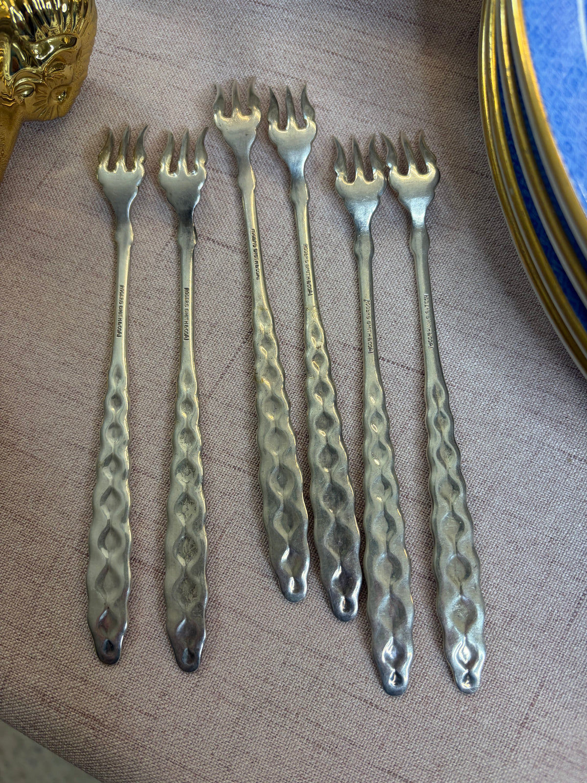 Lovely WM Rogers cocktail forks with flower designs set of 6!