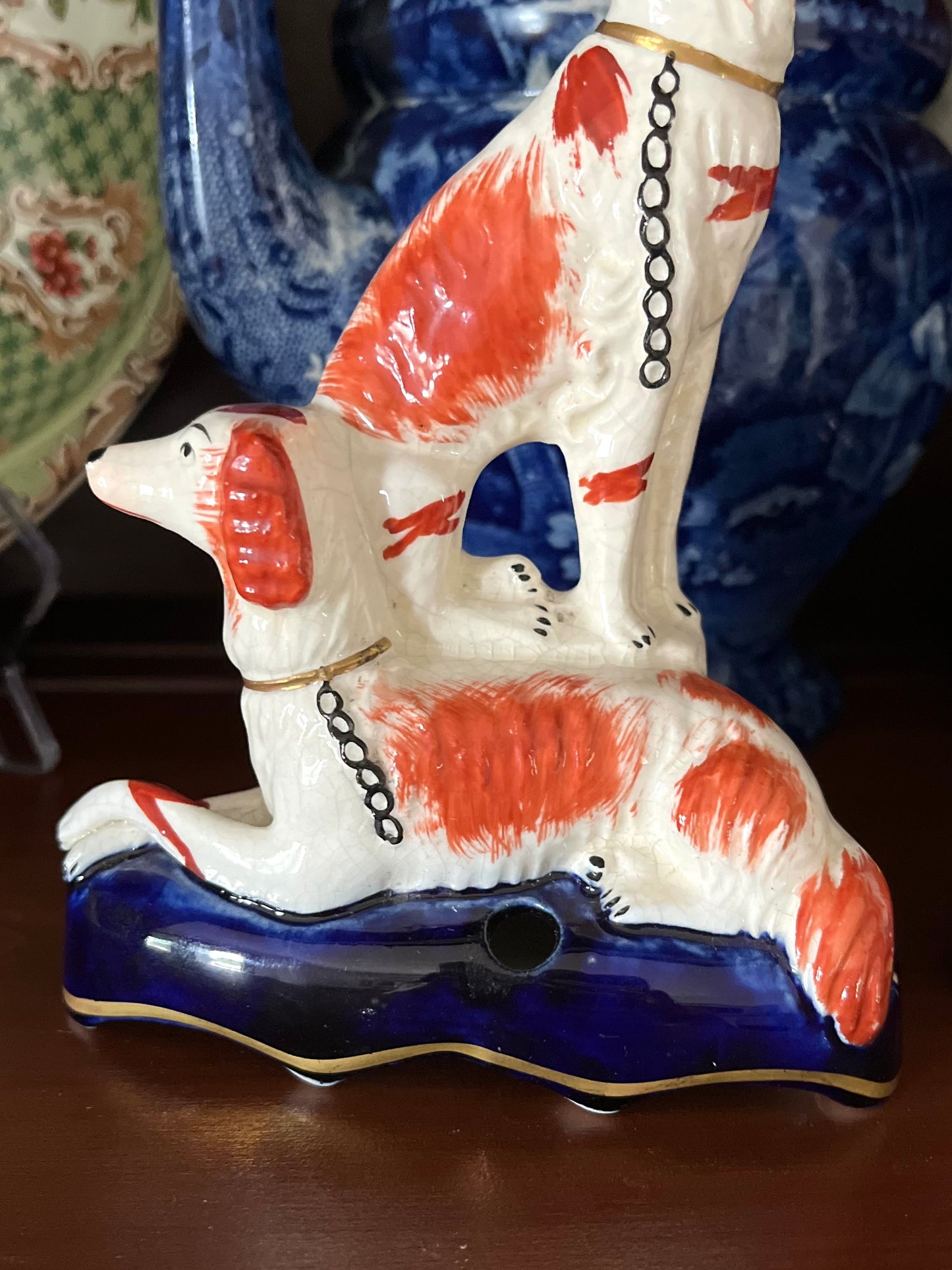 1800’s Pair Of Chelsea England Double Red Spaniel Ink Wells On Cobalt
