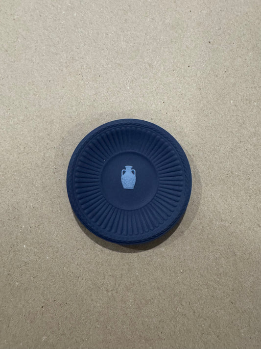 Reserved royal blue Portland vase