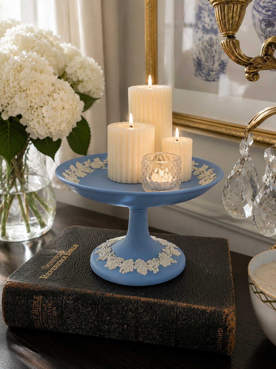 Wedgwood vintage jasper ware stand lavender blue and white