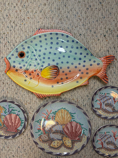 Beautiful Instant plate wall or entertaining set!