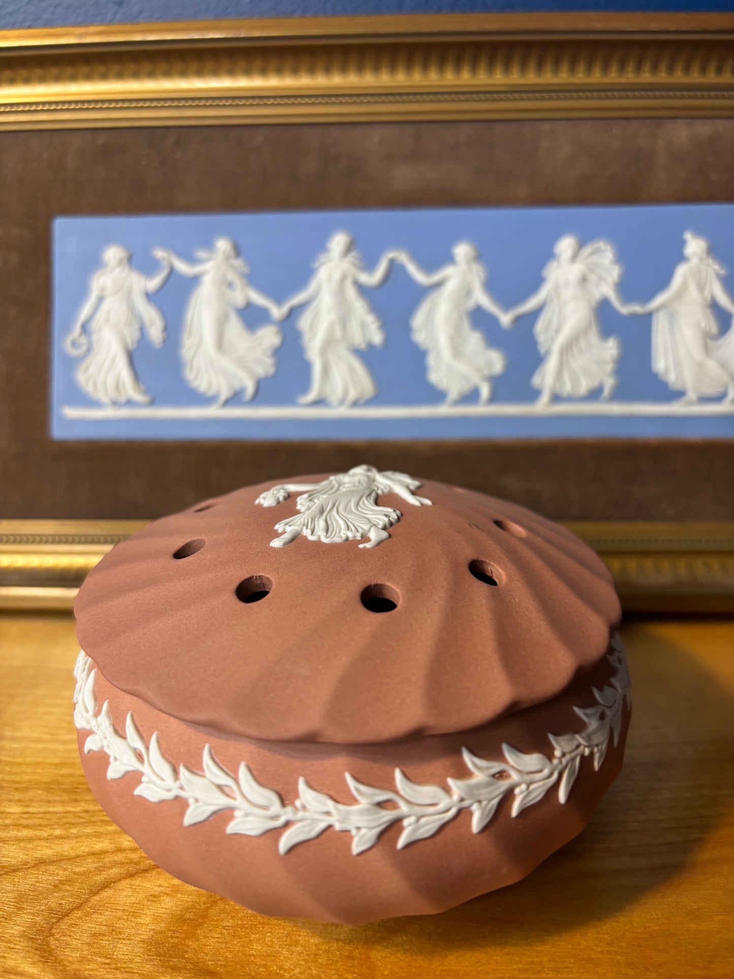 Wedgwood Jasperware terracotta potpourri lidded dish!