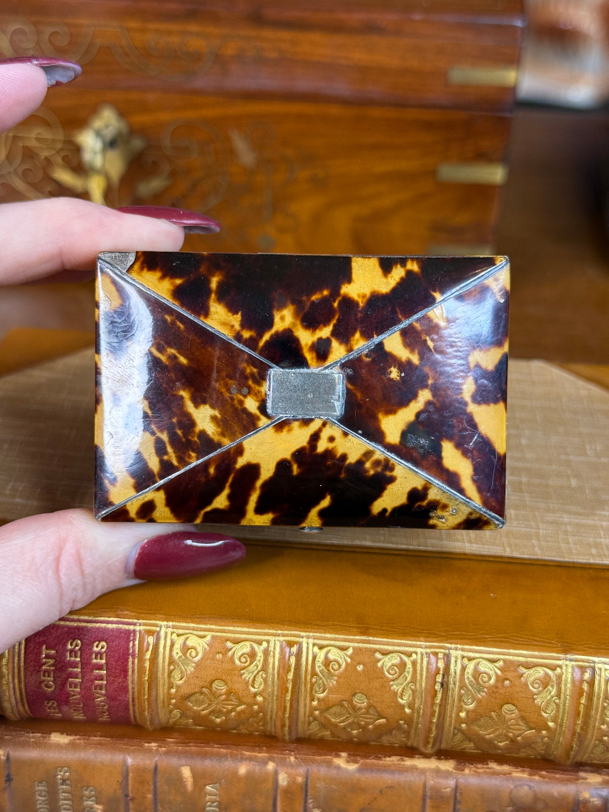 Antique English TShell Snuff & Trinket Box with Silver Cartouche, Footed, c. 1880–1910 – 3”W