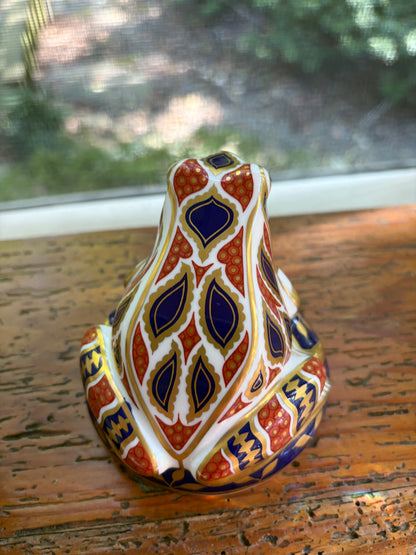 Gorgeous Royal Crown Derby Imari frog!