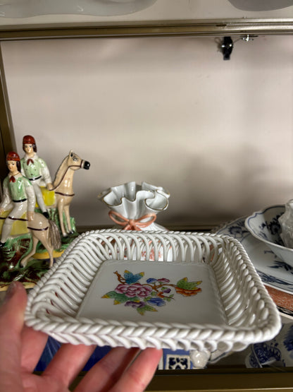 Lovely Herend reticulated basket style trinket dish!