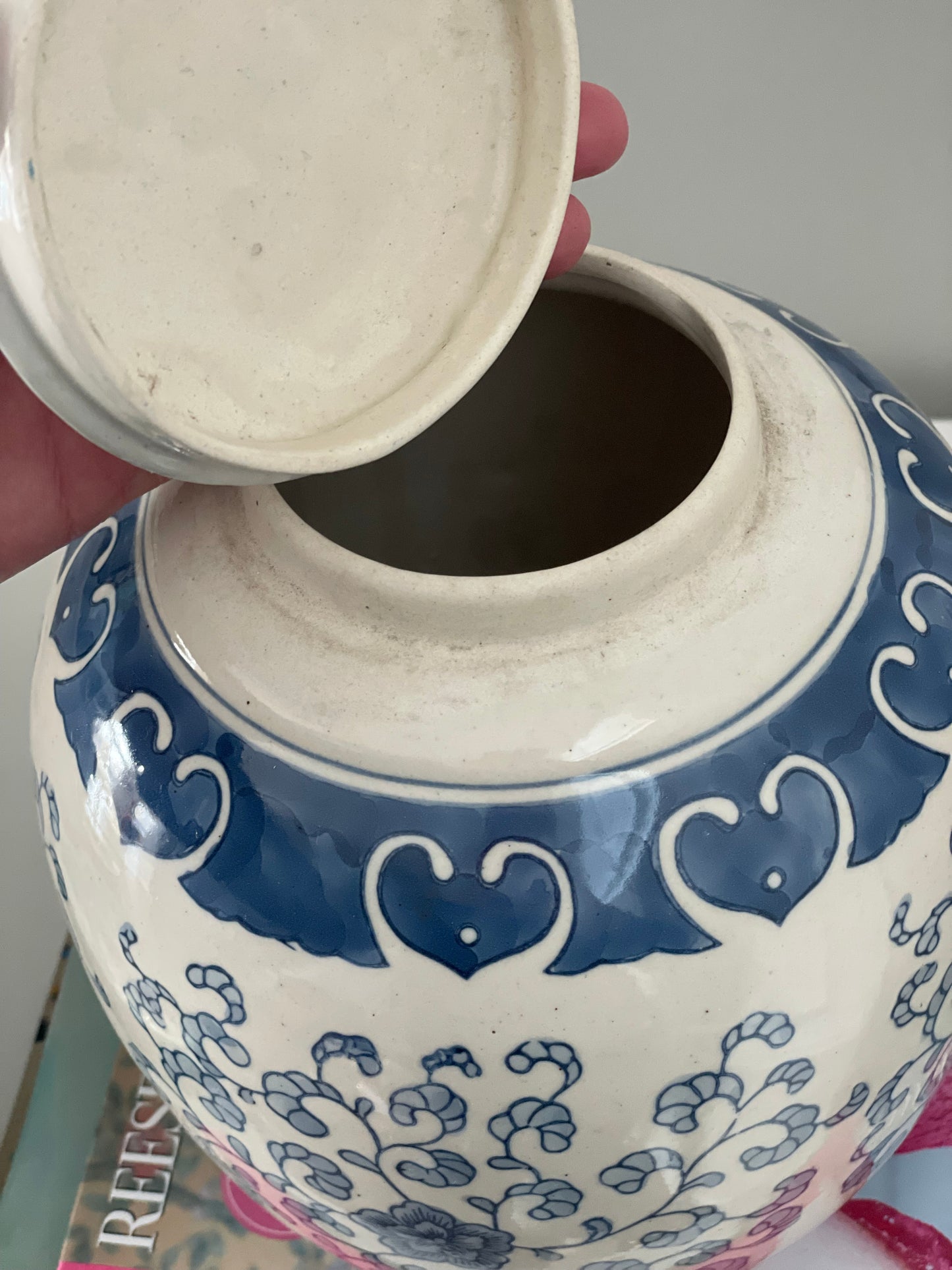 Vintage 8.5” Lidded Blue & White Ginger Jar