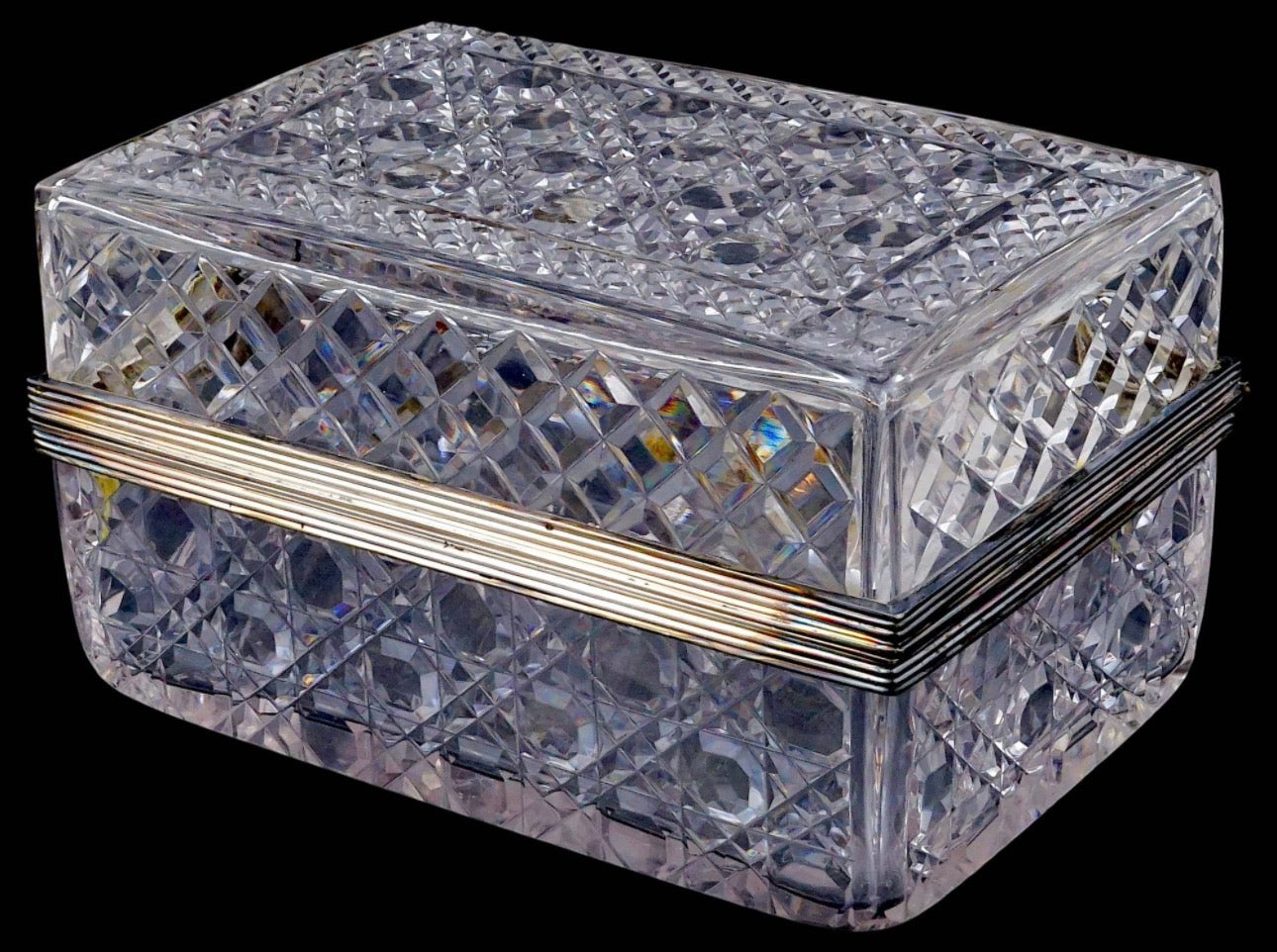 ANTIQUE FRENCH CUT CRYSTAL JEWELRY BOX WITH HINGED LID
