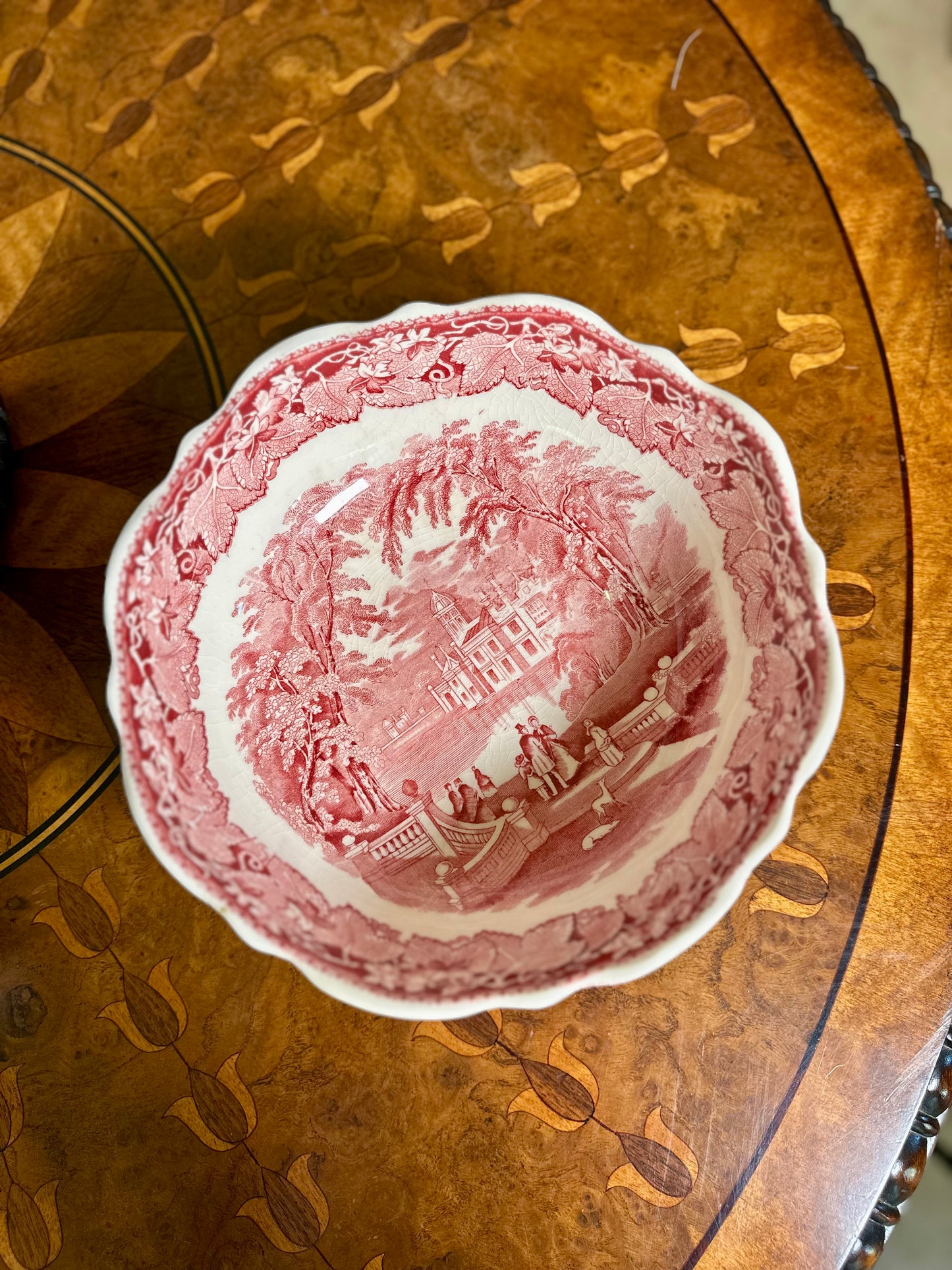 Mason’s “Vista” Red / Pink Transferware Bruges Shape Footed Salad Serving Bowl | England, c. 1940s