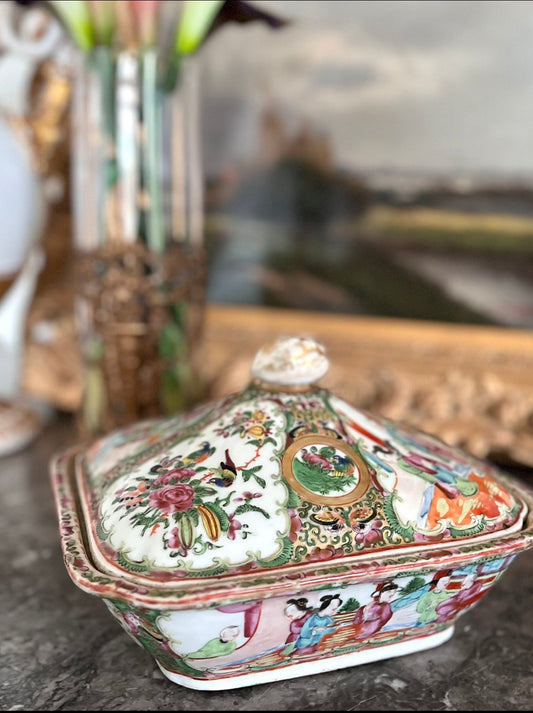 Rare Celadon/Floral-Interior Rose Medallion Covered Dish (19th C. Chinese Export)