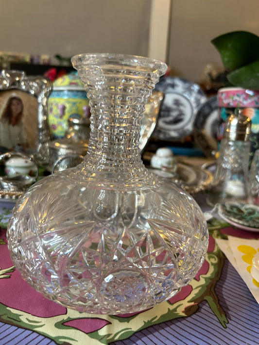 LIVE: Vintage Cut Crystal Decanter. 7 1/2” Tall and 7” wide Excellent Condition