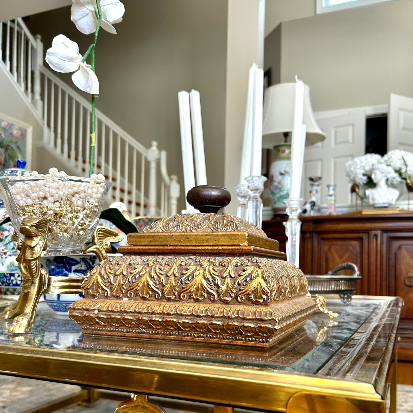 Beautiful baroque gold frame 10 x 10 large lidded box