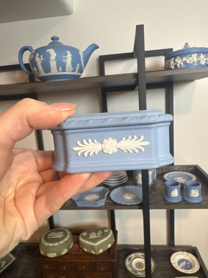 Wedgwood rectangle trinket box