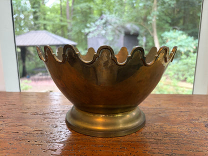 Large brass bowl with scalloped edges!