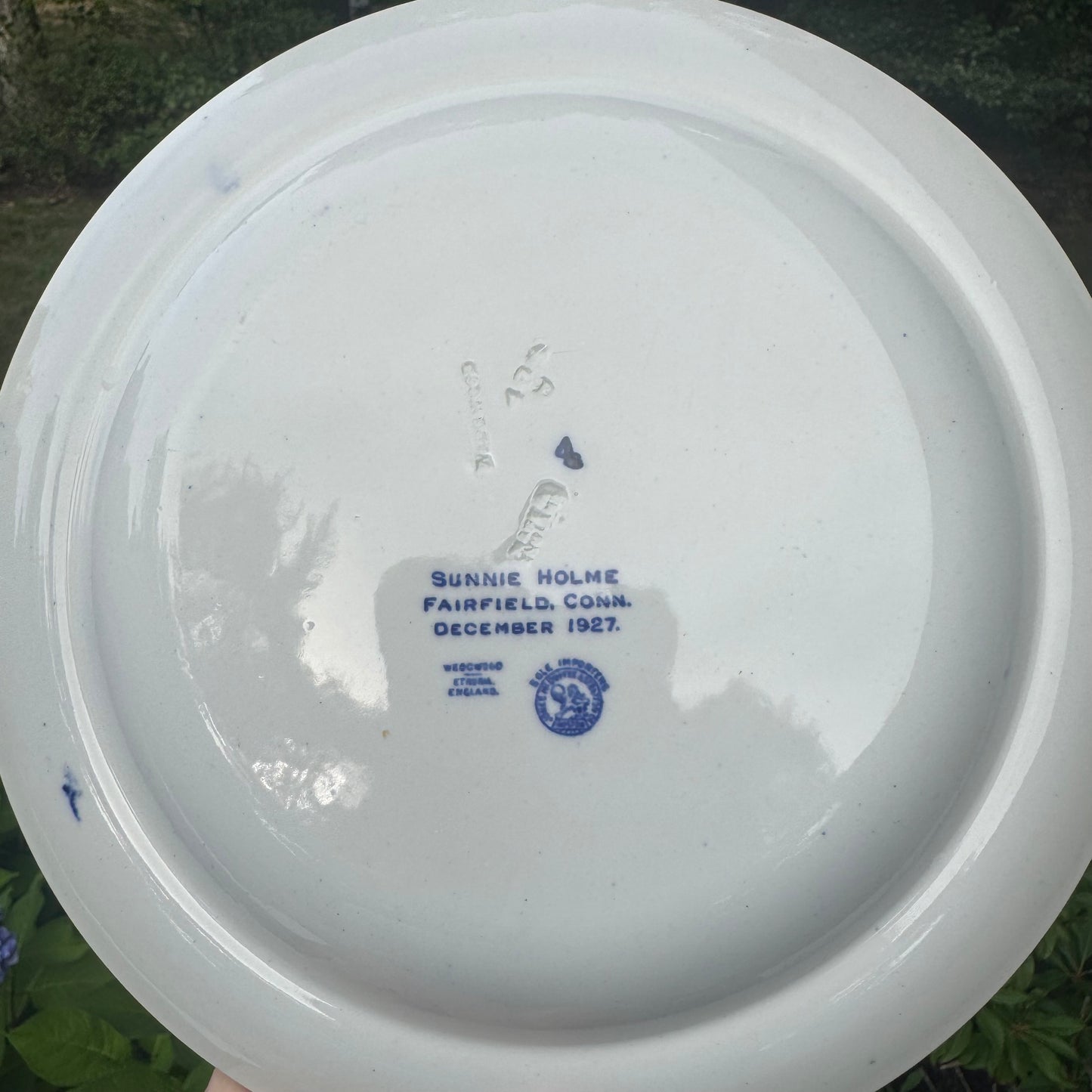 Live 09/01 Wedgwood plate blue and white SUNNIE HOLME FAIRFIELD. CONN. DECEMBER 1927.
