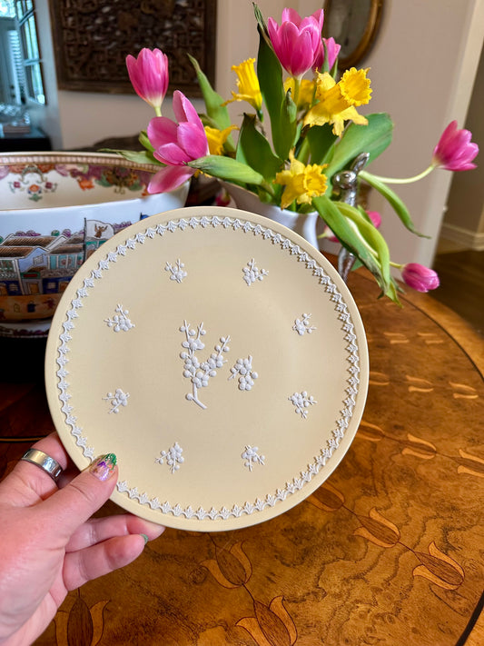 Wedgwood Jasperware Primrose Yellow Plate, Prunus Blossom Relief, England, 1970s