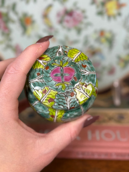 Vintage Chinese Bok Choy Porcelain Lidded Jar | Famille Verte Style | 3”