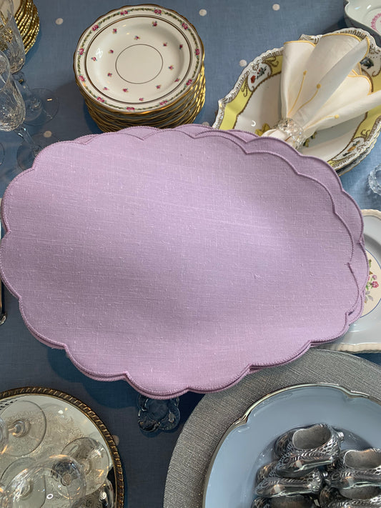 Set (4) Lavender scalloped edge Placemats - Pristine!