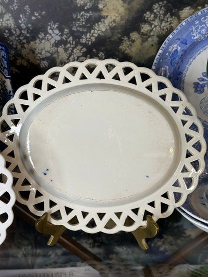 Pair of Antique Pearlware Blue & White Willow Pierced Oval Plates, 9.5" & 10"D | c.1800 | DA4541 & DA4542