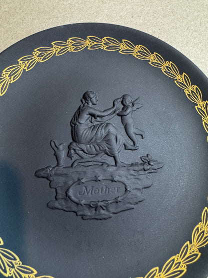 Black bassalt Wedgewood Mother plate