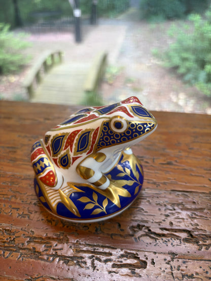 Gorgeous Royal Crown Derby Imari frog!