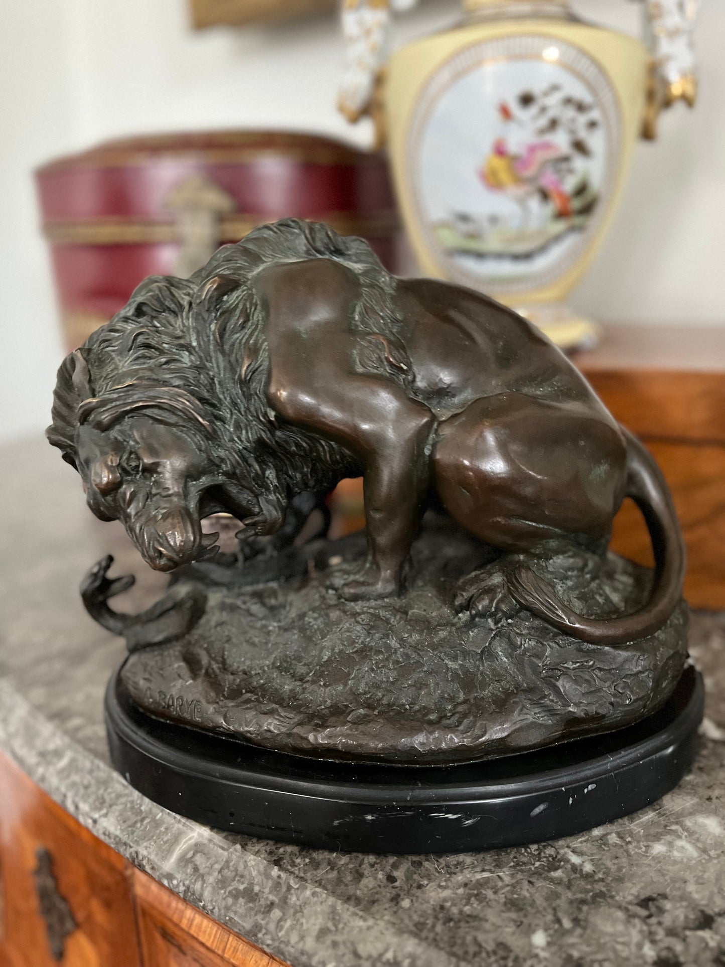 French Animalier Bronze Lion Sculpture “Lion au Serpent” (Barye Recast) on Marble Plinth — Early 20th Century
