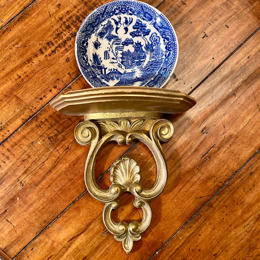 Vintage Hollywood regency gold gilt clam wall sconces