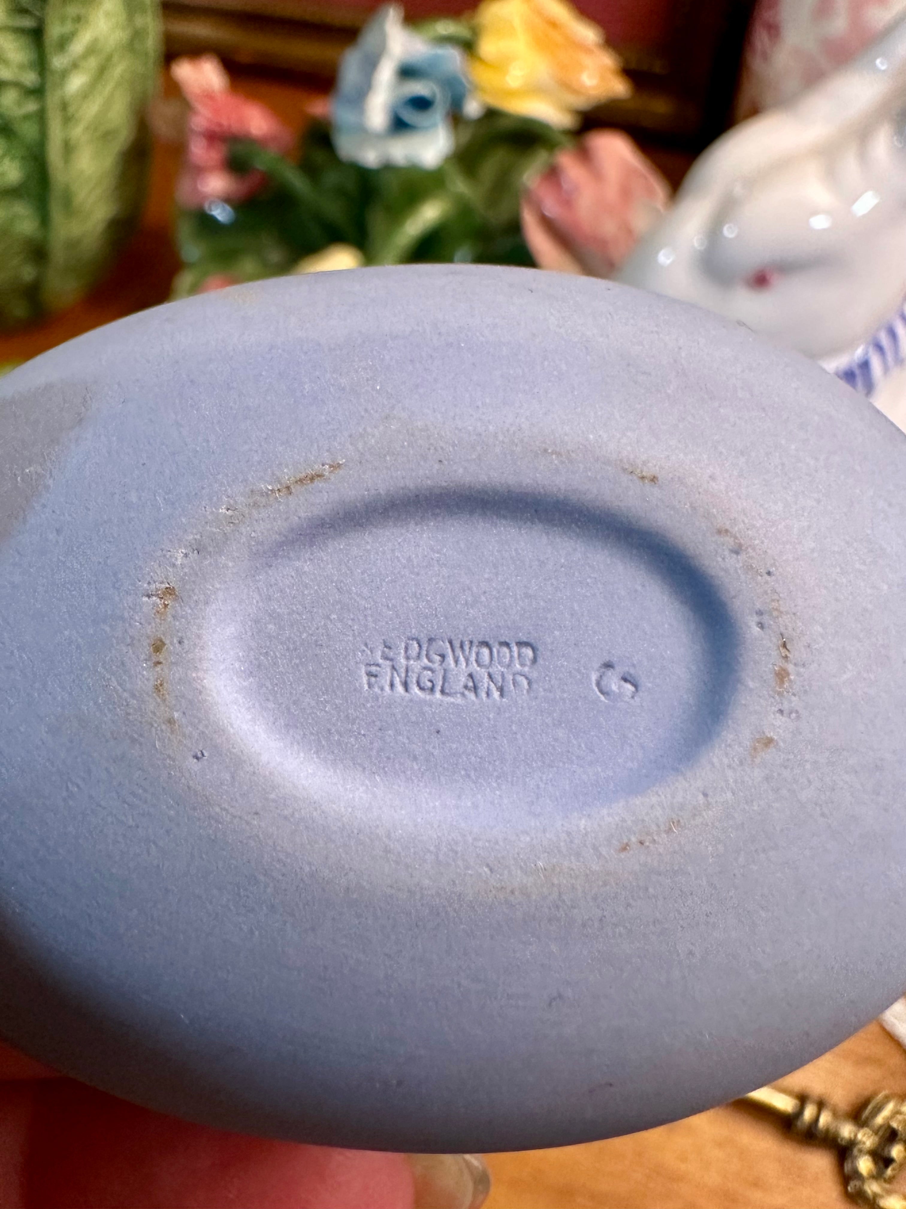 Vintage Wedgwood Tri-Color Jasperware Egg Box, Made in England