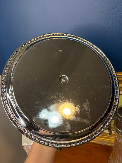 Beautiful Irvinware double serving tray with handle!