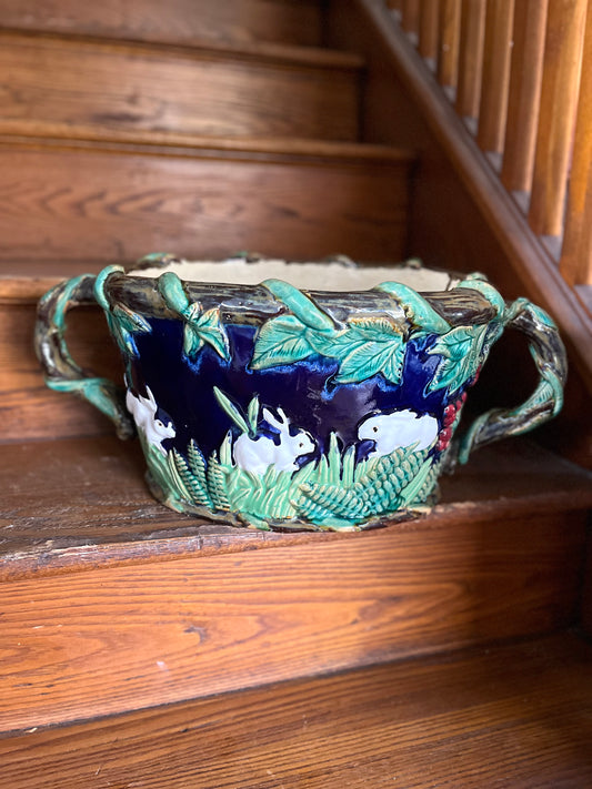 French Majolica Bunny Planter/XLarge Cache-pot Mid 20th Century