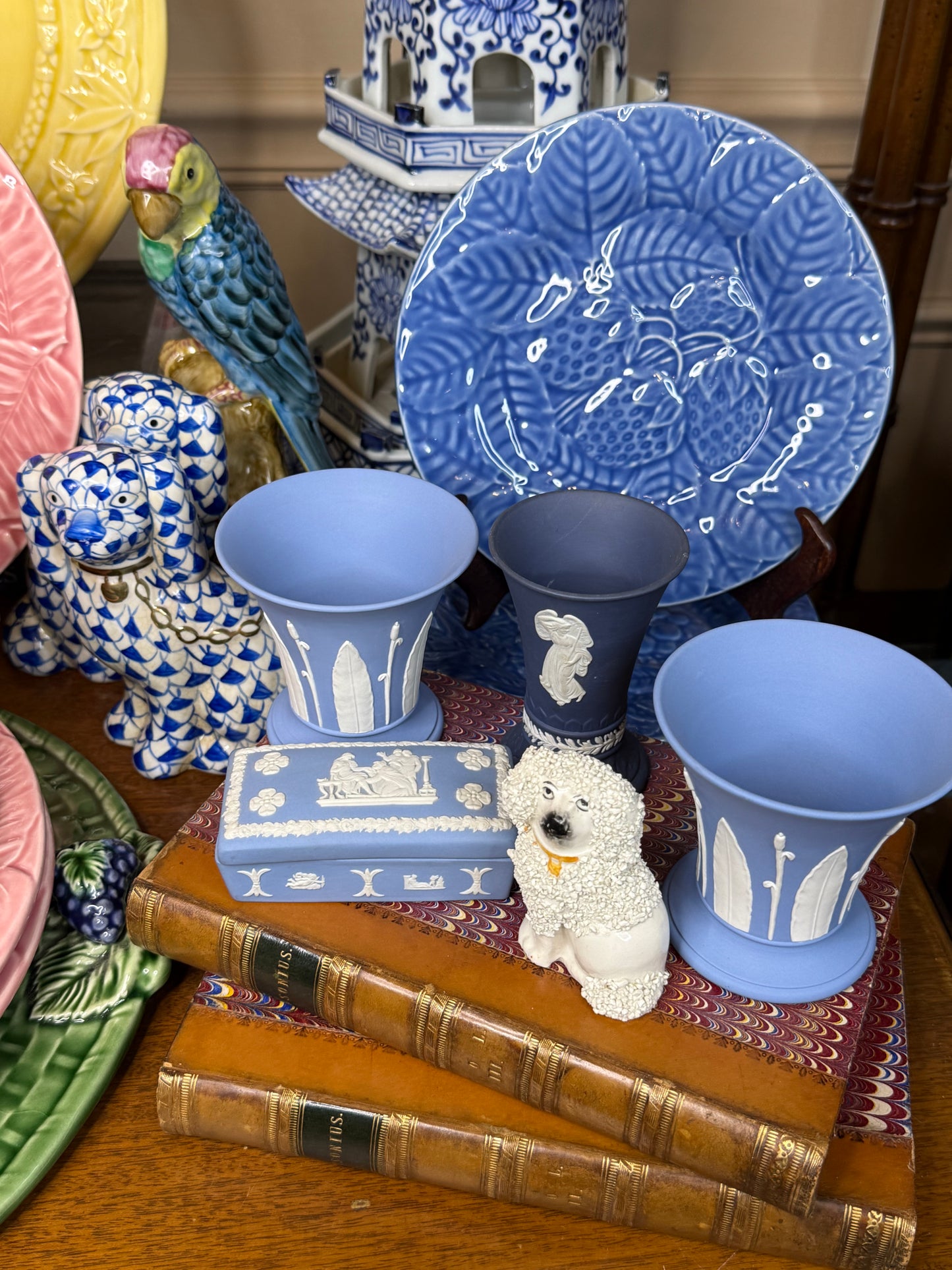 Live 6/5 - wedgwood pair, post vases, leaves in LILAC BLUE