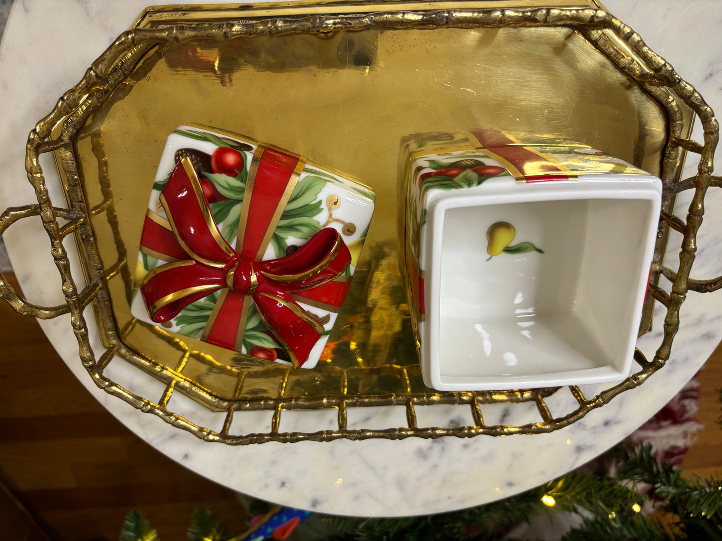 Stunning Tiffany & Co. present box!