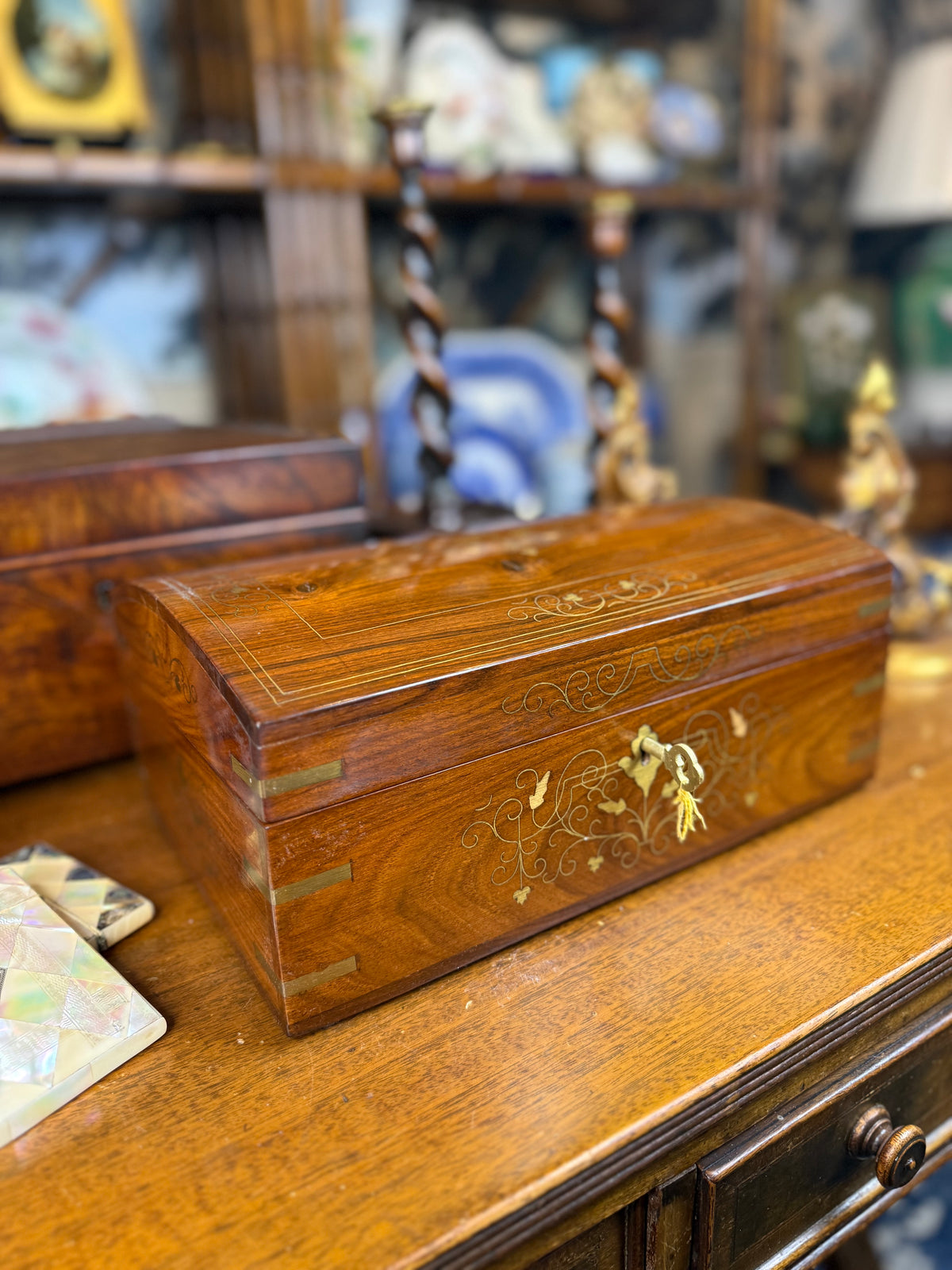 Antique English Brass Inlaid Oak Jewelry & Desk Box with Removable Fitted Tray & Key, c. 1890–1910 – 12”W