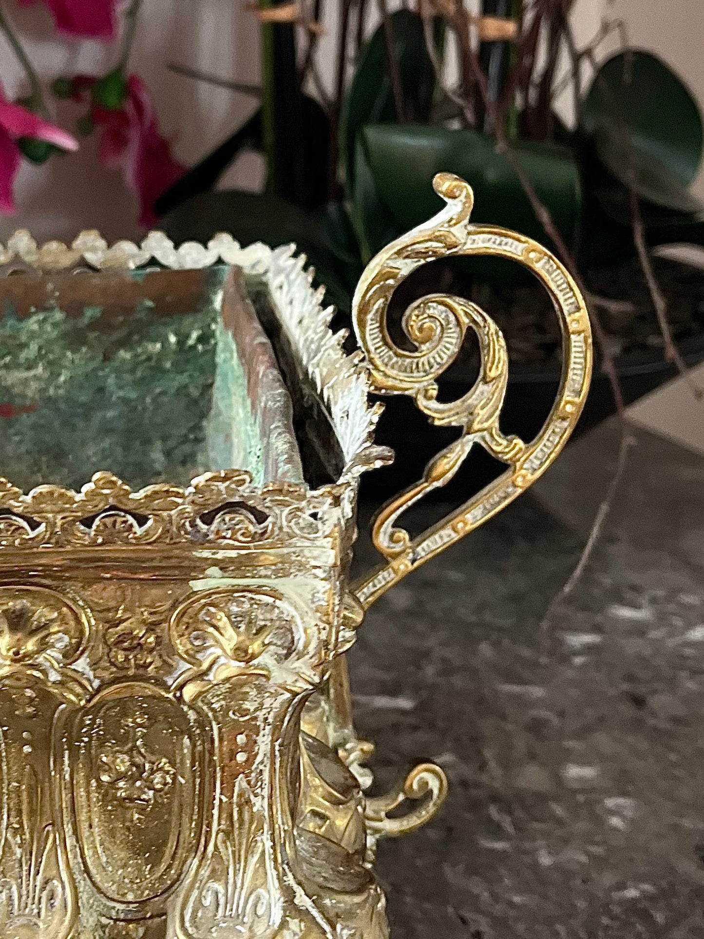Live 06/22 Antique French Brass Jardinière Cachepot with Copper Liner