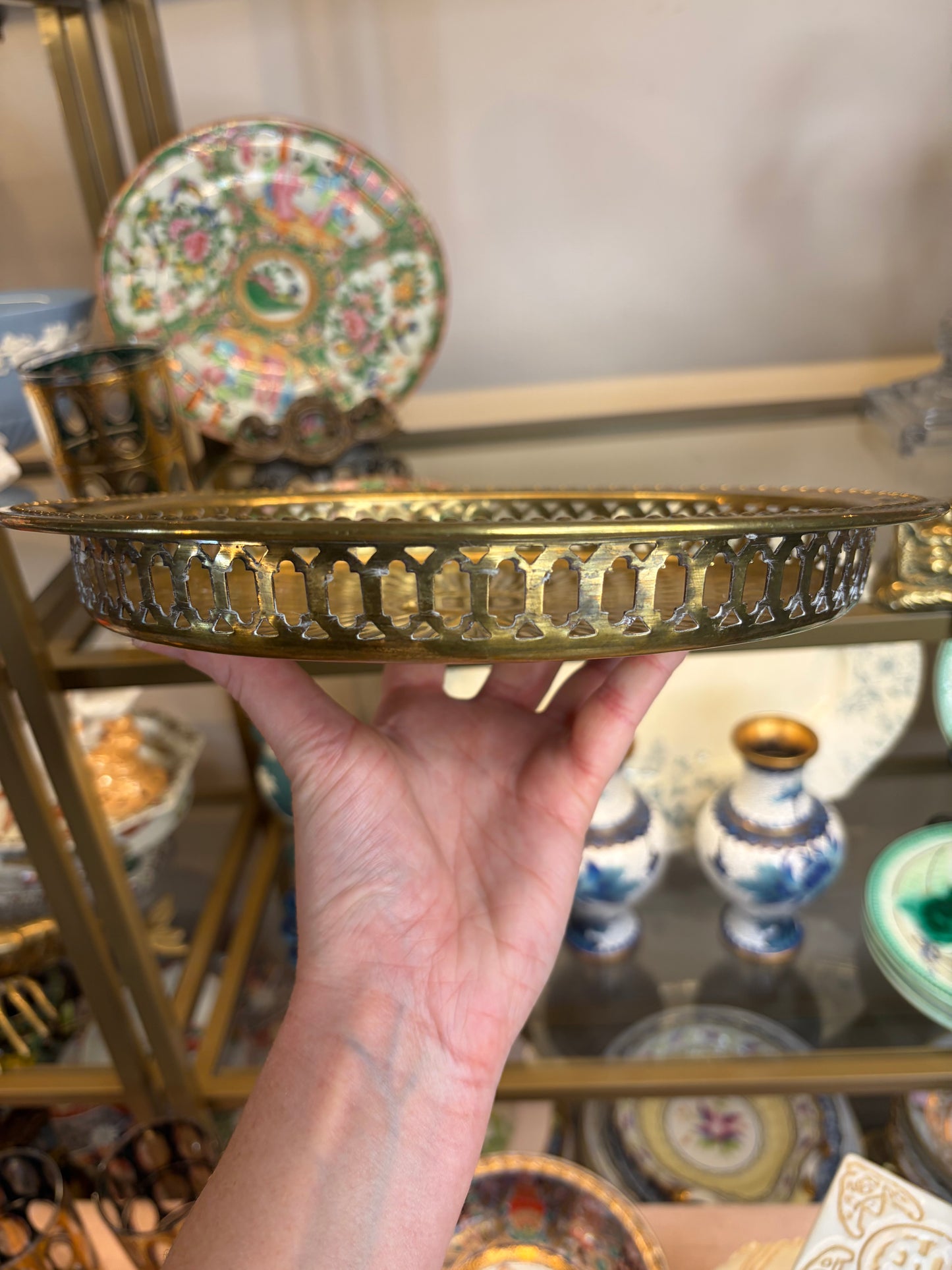 Beautiful brass flower tray with reticulated edges!
