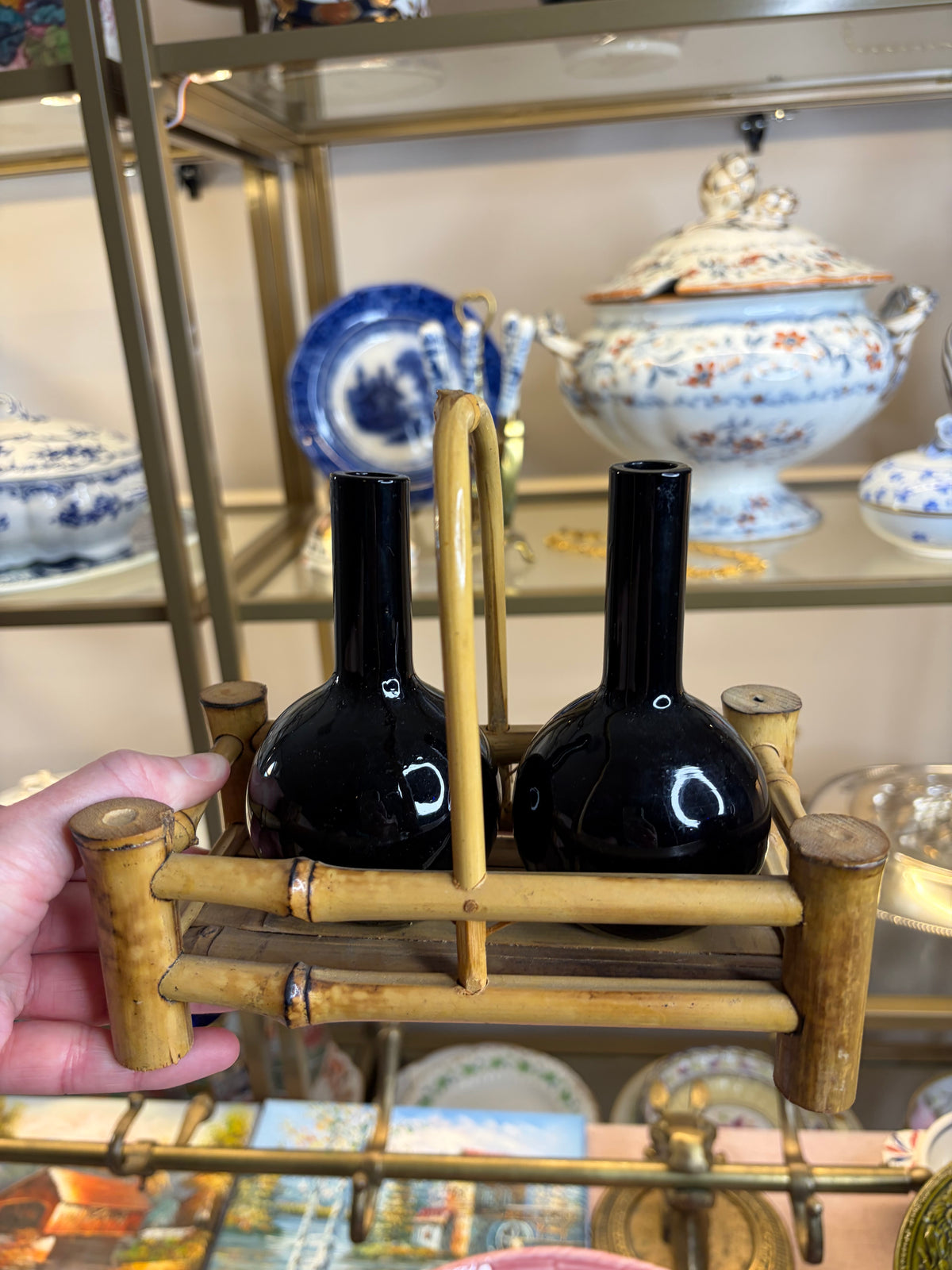 Vintage bamboo caddy with two glass bud vases!