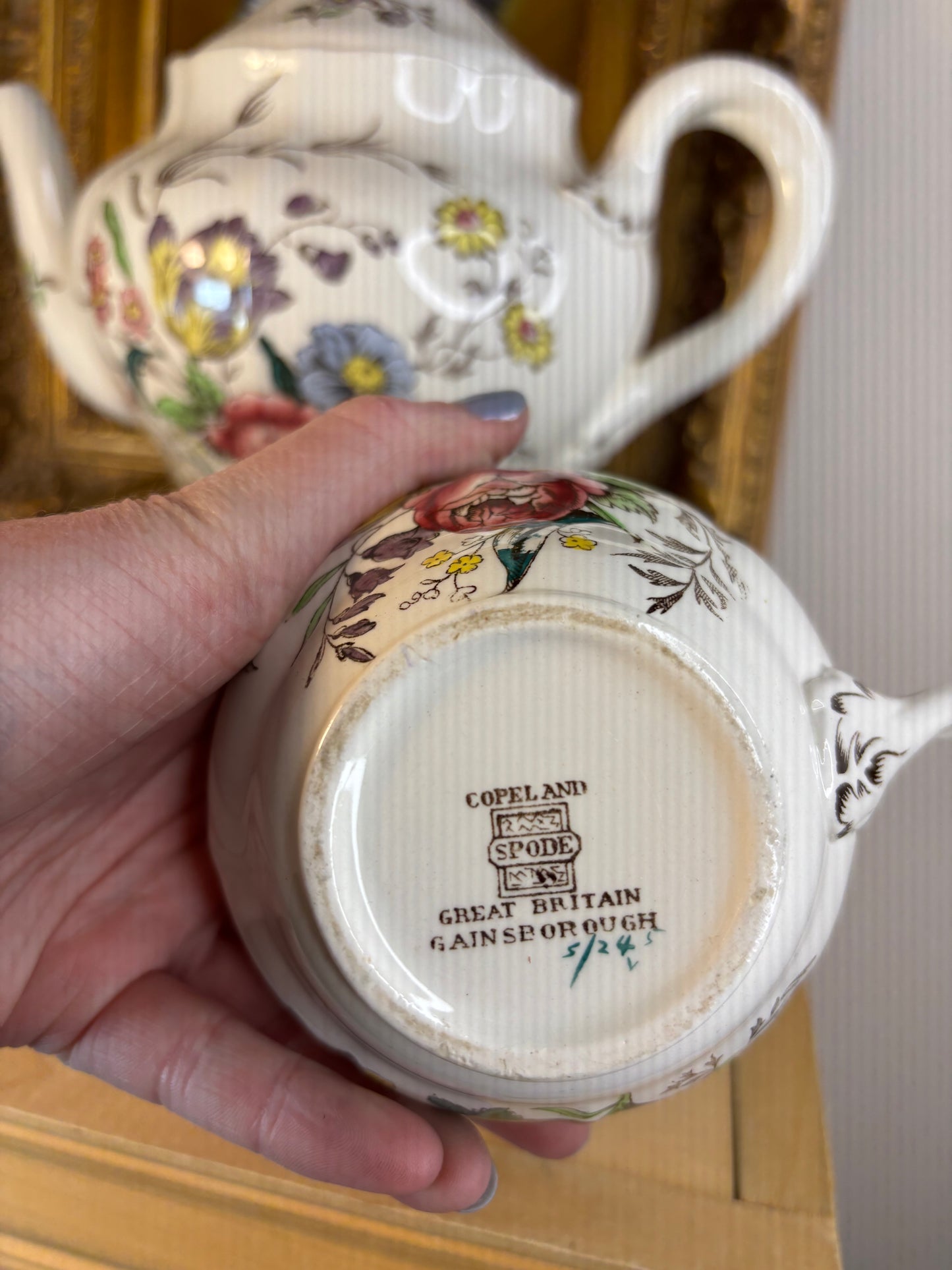 Stunning Copeland Spode Gainsborough Marlborough floral sugar and creamer set! As is! Teapot sold separately!