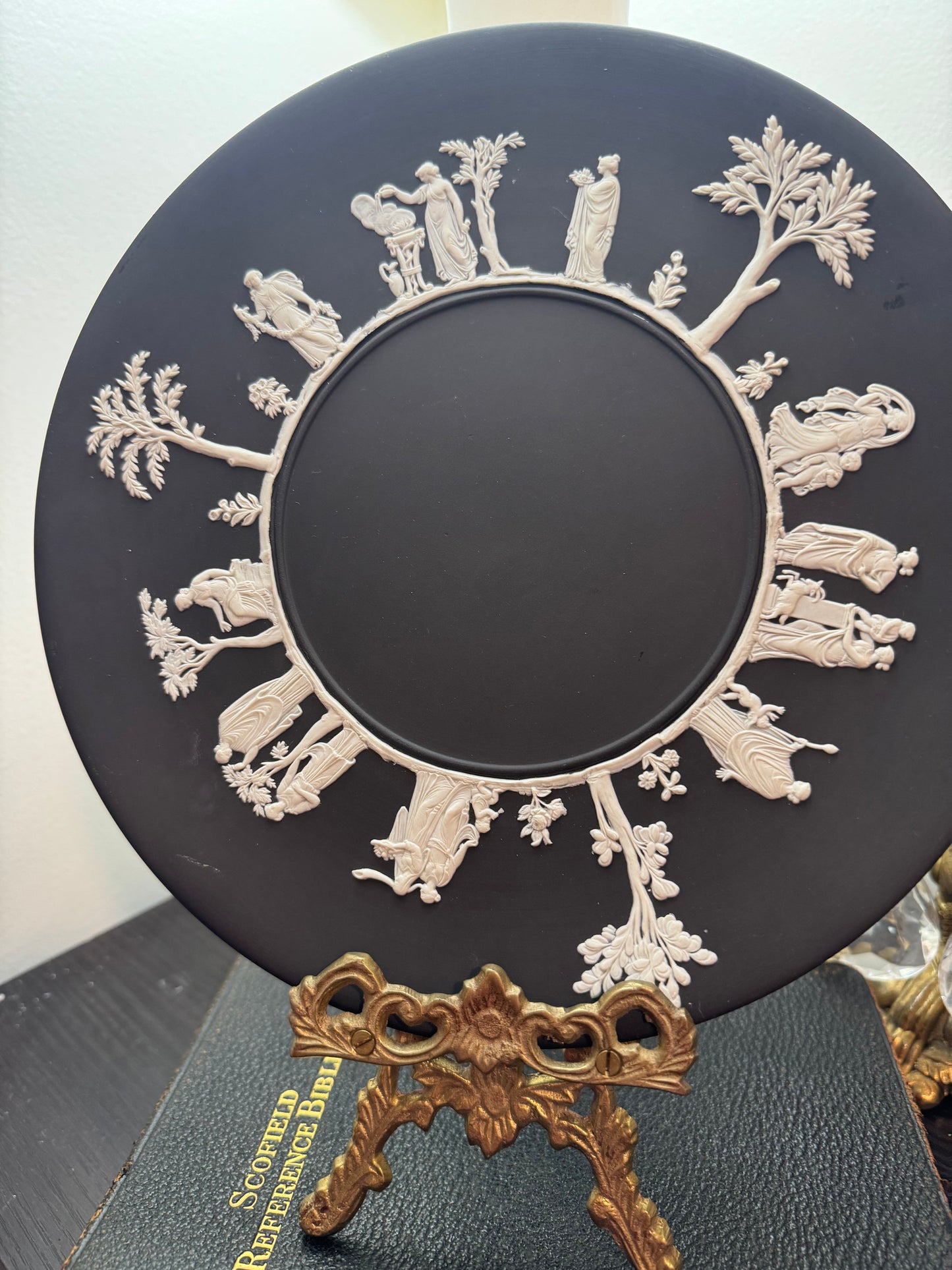 Rare Wedgwood black bassalt white large decorative plate