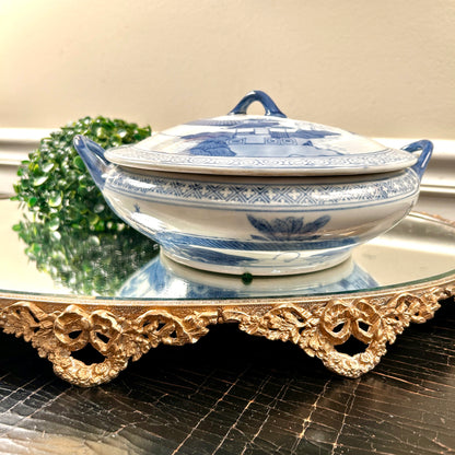 Vintage blue and white chinoiserie lidded dish