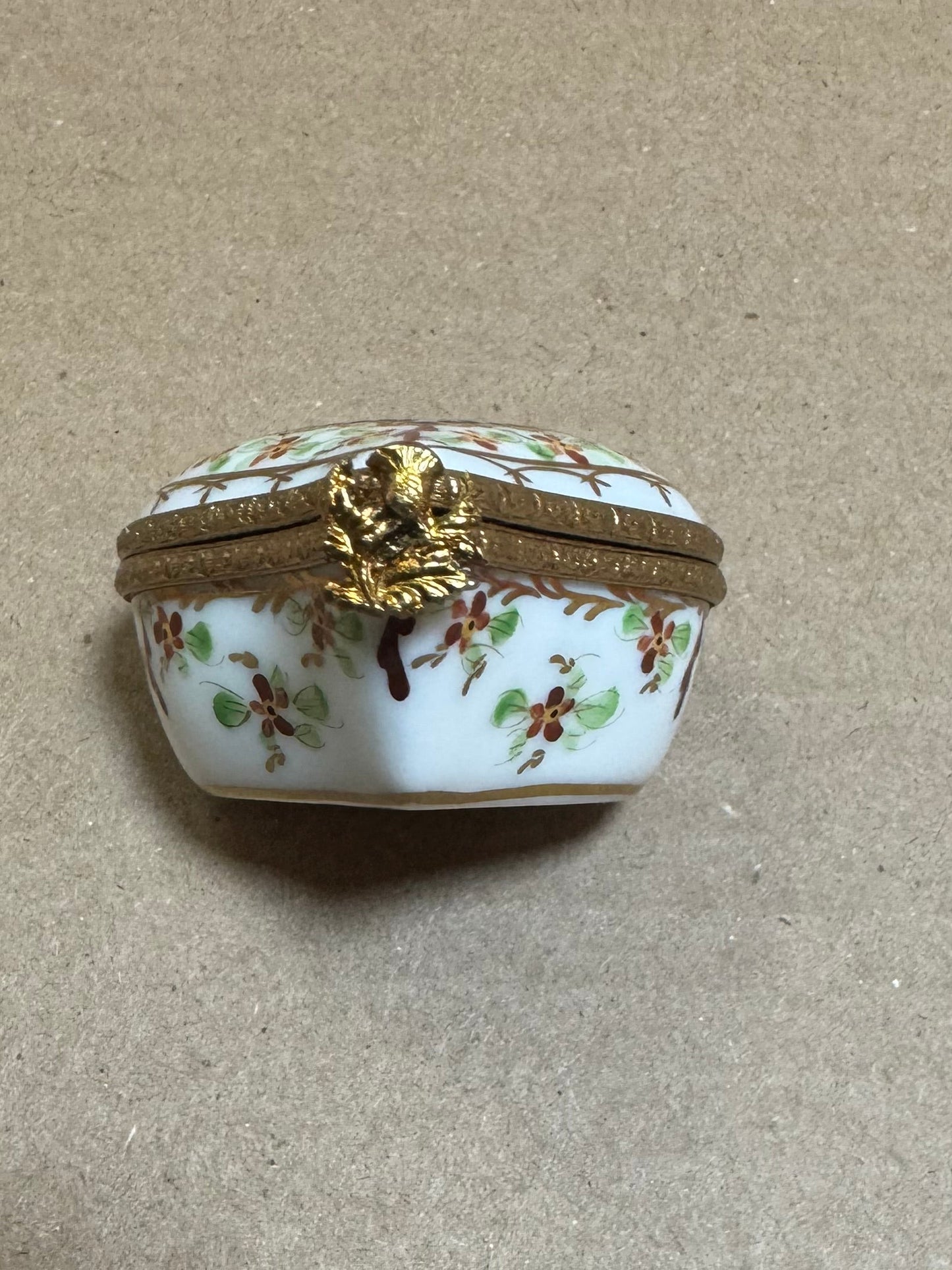 Authentic Limoges Hand-Painted Heart Trinket Box 🇫🇷 2x1”